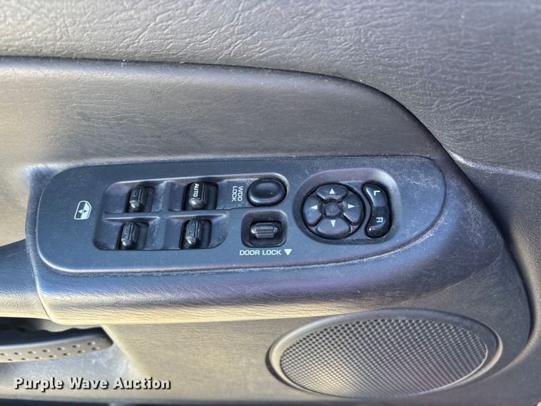 image for item EE4364 2005 Dodge Ram 1500 Quad Cab pickup truck