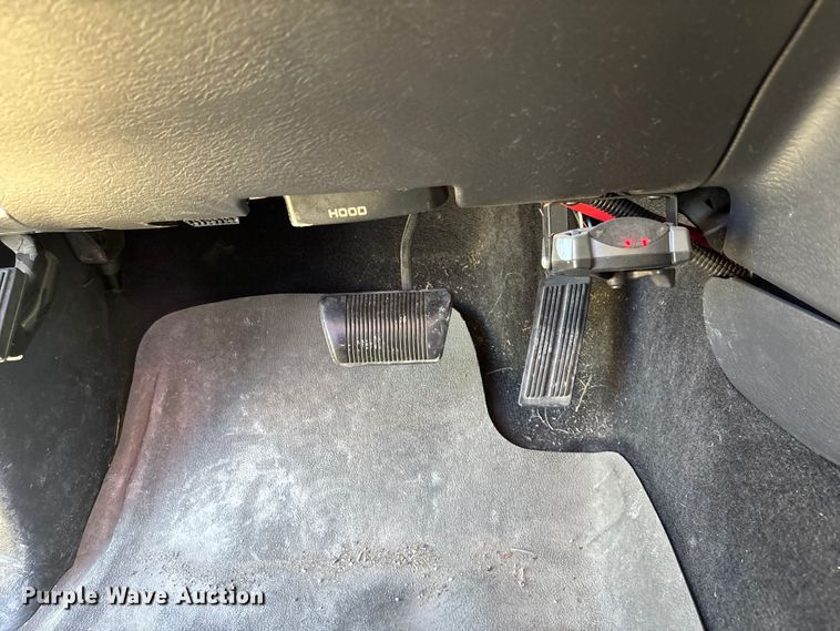 image for item EE4364 2005 Dodge Ram 1500 Quad Cab pickup truck