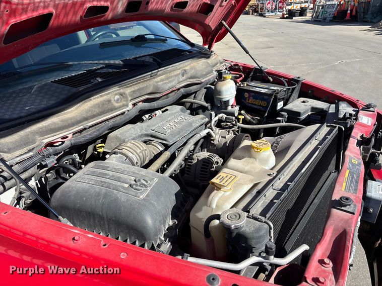 image for item EE4364 2005 Dodge Ram 1500 Quad Cab pickup truck