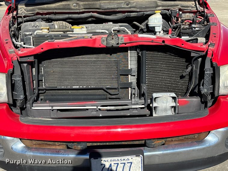 image for item EE4364 2005 Dodge Ram 1500 Quad Cab pickup truck