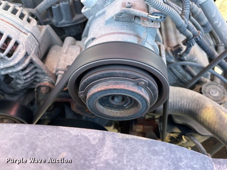 image for item EE4364 2005 Dodge Ram 1500 Quad Cab pickup truck