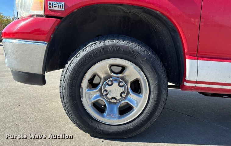 image for item EE4364 2005 Dodge Ram 1500 Quad Cab pickup truck