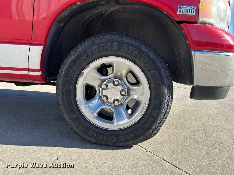 image for item EE4364 2005 Dodge Ram 1500 Quad Cab pickup truck