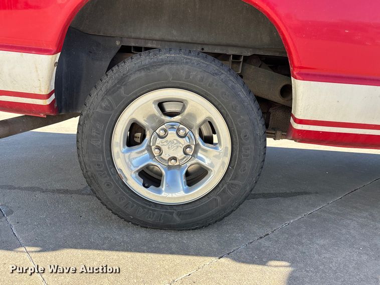 image for item EE4364 2005 Dodge Ram 1500 Quad Cab pickup truck