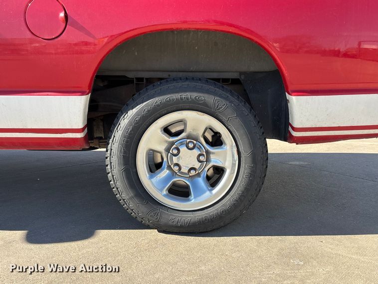 image for item EE4364 2005 Dodge Ram 1500 Quad Cab pickup truck