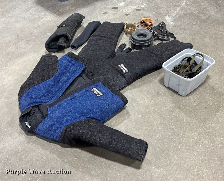 image for item EE4384 K9 bite suit