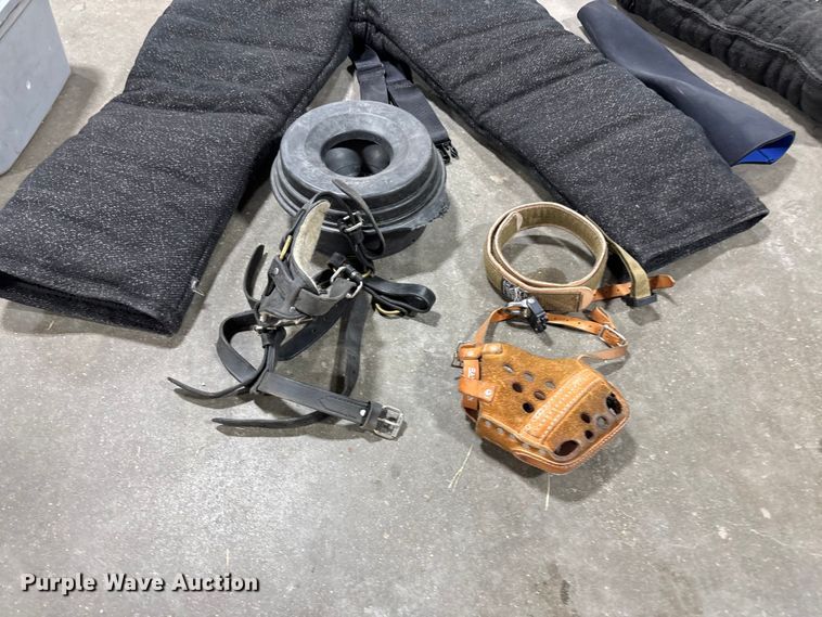 image for item EE4384 K9 bite suit