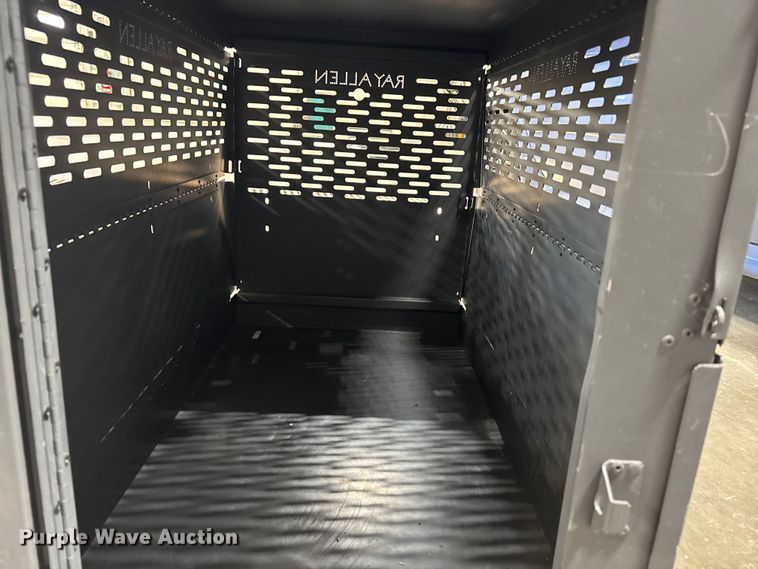 image for item EE4385 Ray Allen dog crate