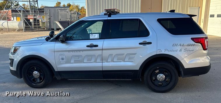 image for item EE4387 2016 Ford Explorer Police Interceptor SUV