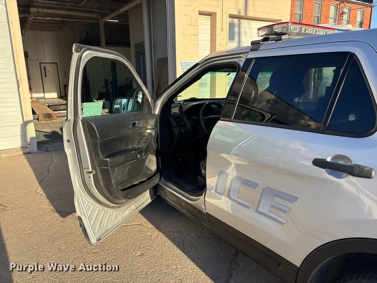 image for item EE4387 2016 Ford Explorer Police Interceptor SUV