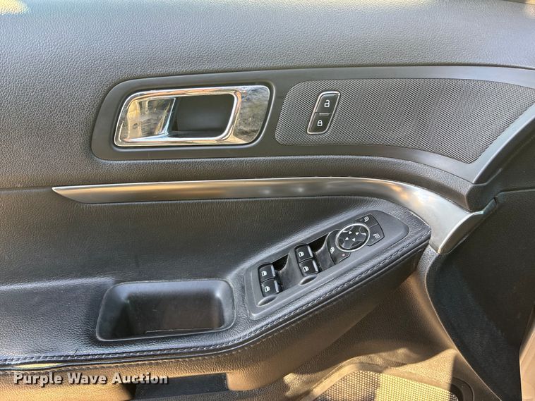 image for item EE4387 2016 Ford Explorer Police Interceptor SUV