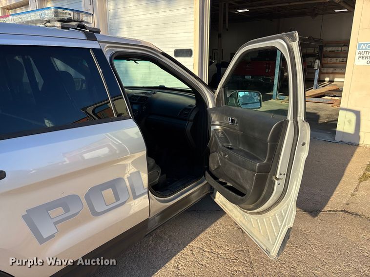 image for item EE4387 2016 Ford Explorer Police Interceptor SUV