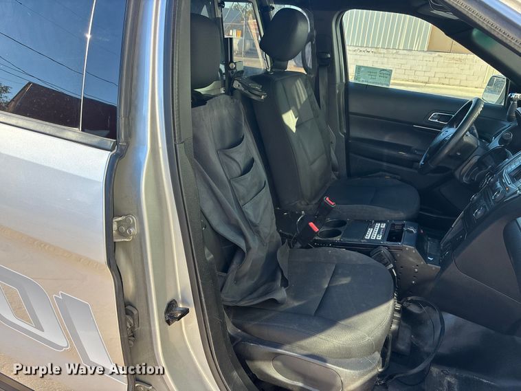 image for item EE4387 2016 Ford Explorer Police Interceptor SUV