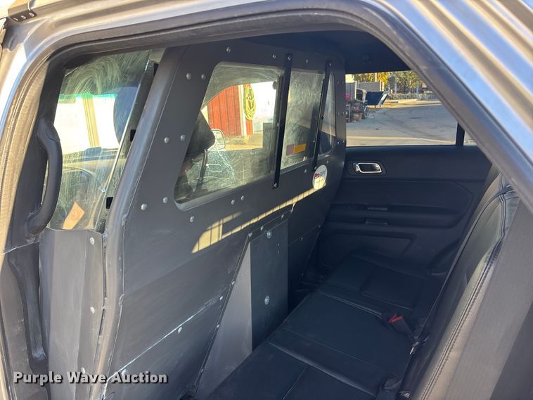 image for item EE4387 2016 Ford Explorer Police Interceptor SUV