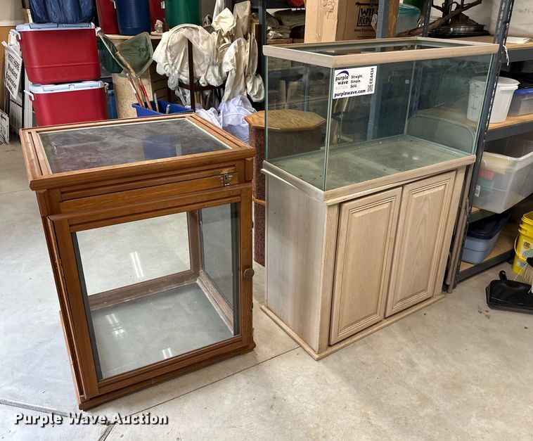 image for item EE4434 Aquariums/enclosures