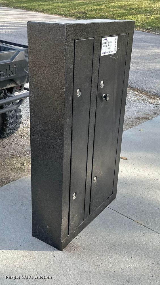 image for item EE4436 Homak  safe