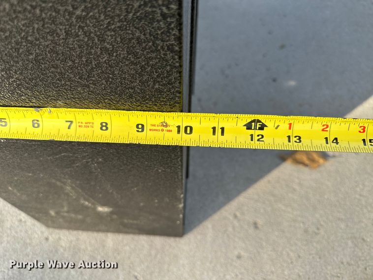 image for item EE4436 Homak  safe