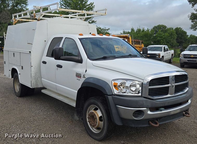 image for item EF1679 2008 Dodge Ram 4500  Crew Cab utility / service truck