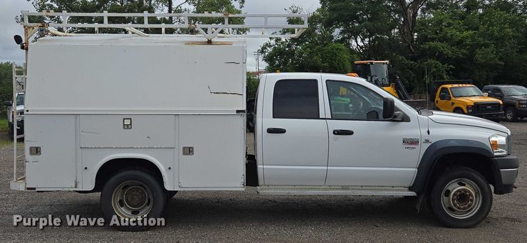 image for item EF1679 2008 Dodge Ram 4500  Crew Cab utility / service truck