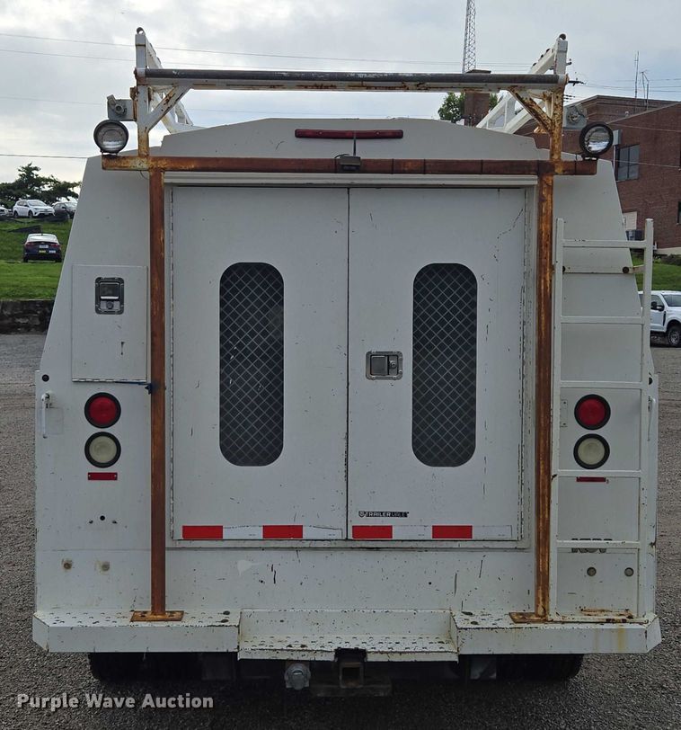 image for item EF1679 2008 Dodge Ram 4500  Crew Cab utility / service truck