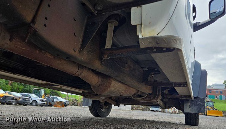 image for item EF1679 2008 Dodge Ram 4500  Crew Cab utility / service truck