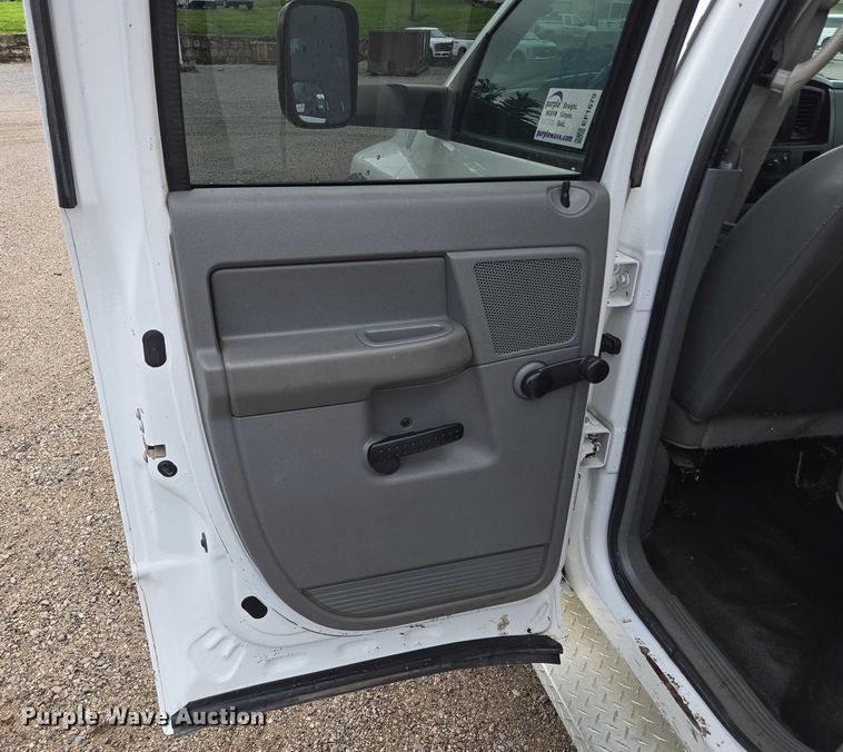 image for item EF1679 2008 Dodge Ram 4500  Crew Cab utility / service truck