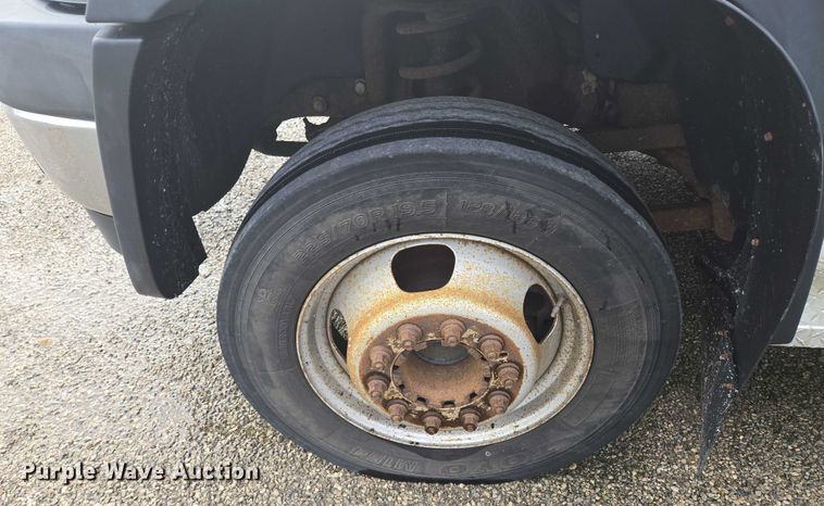 image for item EF1679 2008 Dodge Ram 4500  Crew Cab utility / service truck