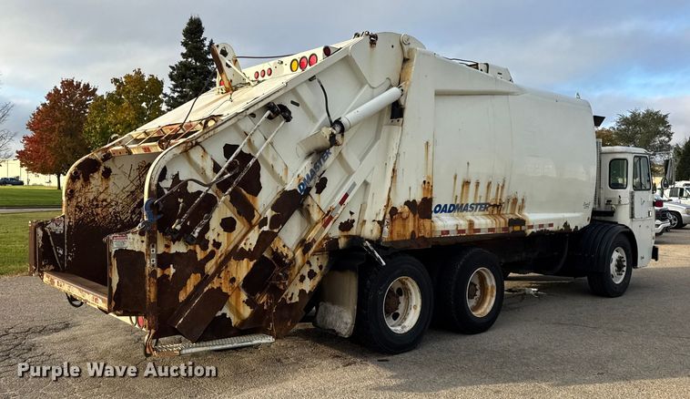 image for item EF2269 2010 Autocar Xpeditor refuse truck
