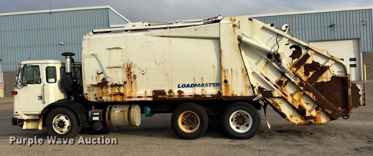 image for item EF2269 2010 Autocar Xpeditor refuse truck