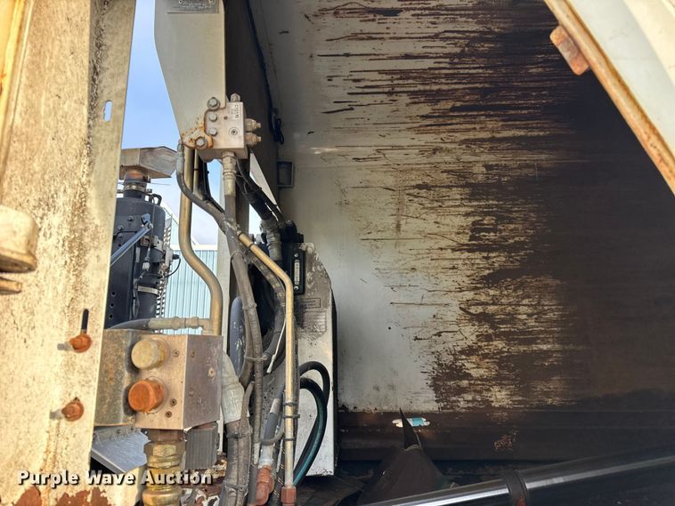 image for item EF2269 2010 Autocar Xpeditor refuse truck