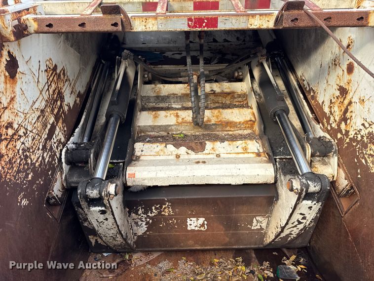 image for item EF2269 2010 Autocar Xpeditor refuse truck