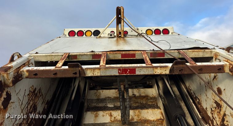 image for item EF2269 2010 Autocar Xpeditor refuse truck