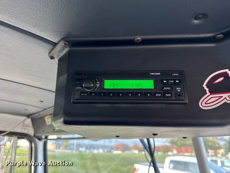 image for item EF2269 2010 Autocar Xpeditor refuse truck