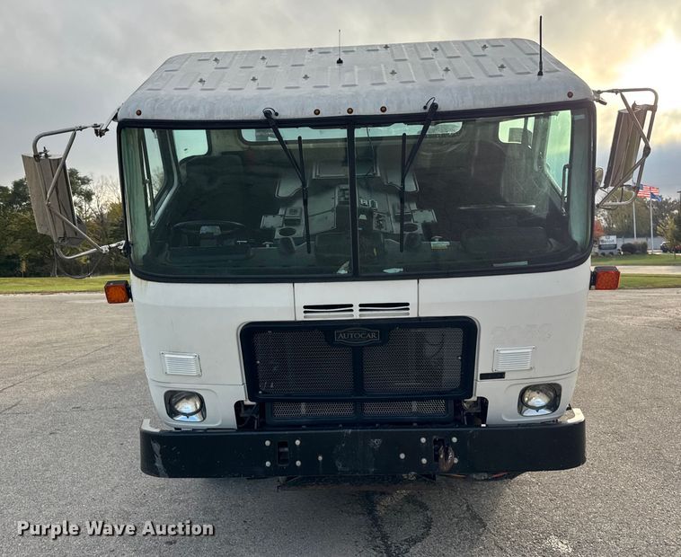 image for item EF2269 2010 Autocar Xpeditor refuse truck