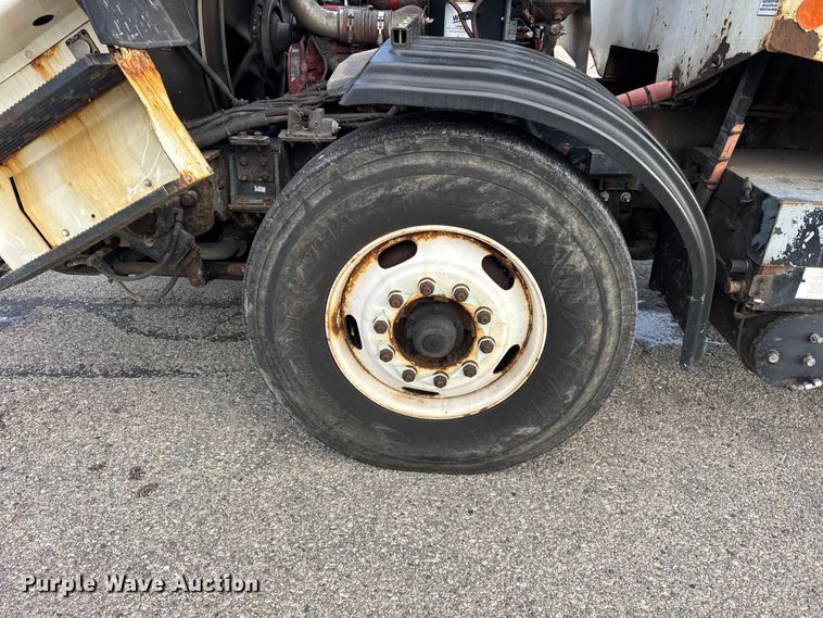 image for item EF2269 2010 Autocar Xpeditor refuse truck