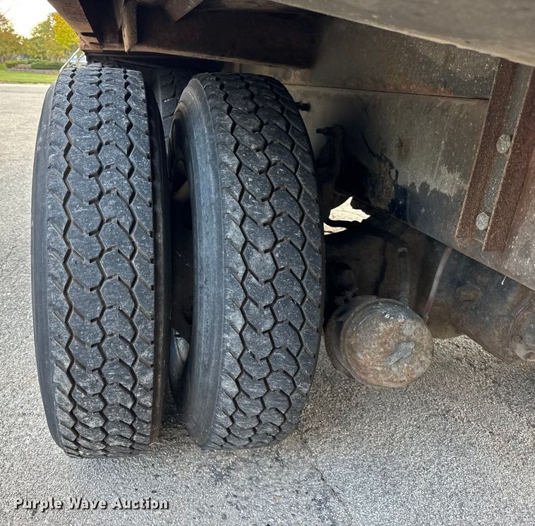 image for item EF2269 2010 Autocar Xpeditor refuse truck