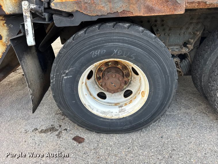 image for item EF2269 2010 Autocar Xpeditor refuse truck