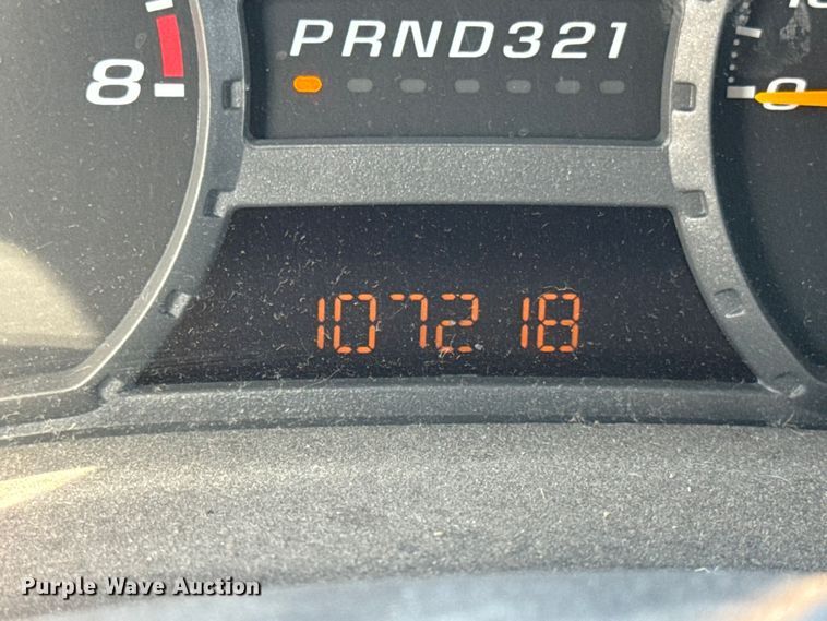 image for item EF2278 2004 Chevrolet Colorado Ext. Cab pickup truck