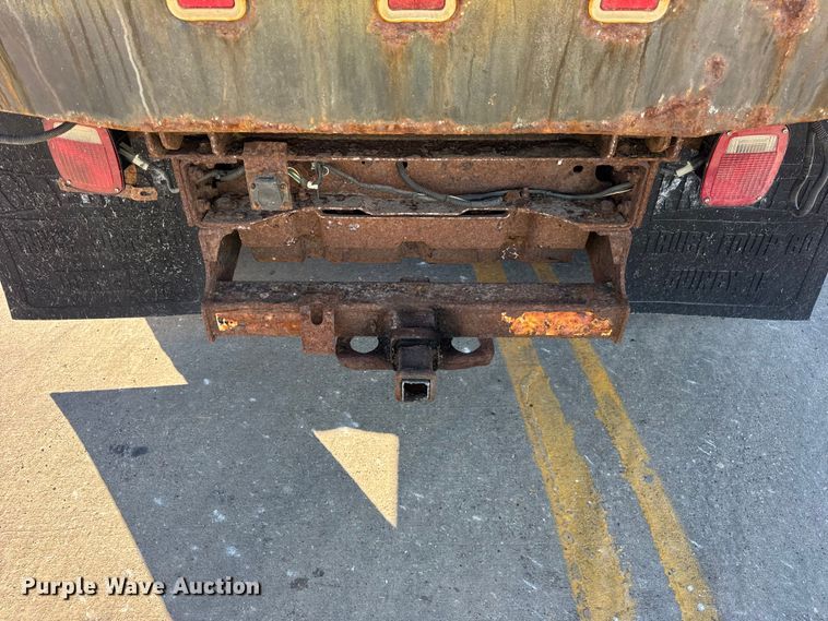 image for item EF2279 2001 Ford F450 Super Duty dump flatbed truck