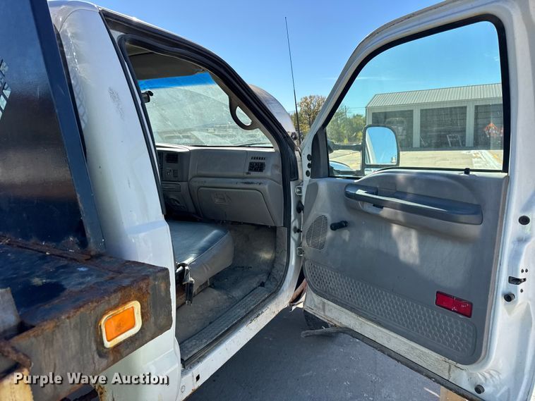 image for item EF2279 2001 Ford F450 Super Duty dump flatbed truck