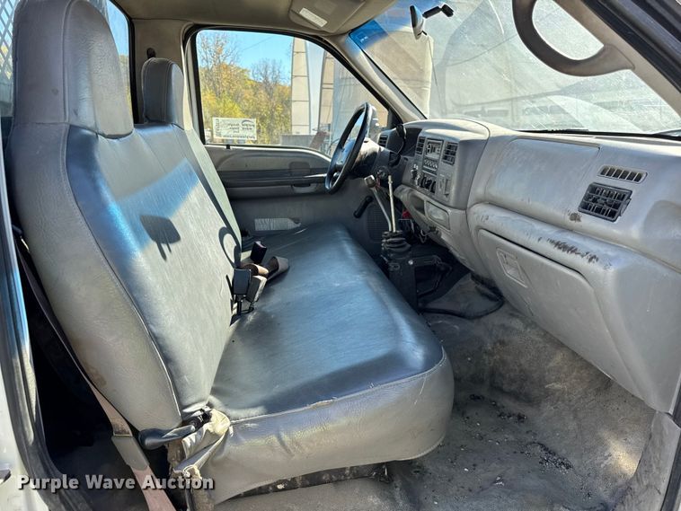 image for item EF2279 2001 Ford F450 Super Duty dump flatbed truck