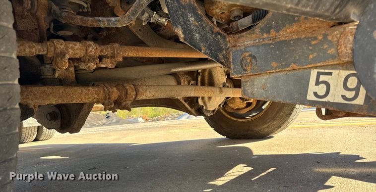 image for item EF2280 2005 Ford F350 Super Duty dump flatbed pickup truck