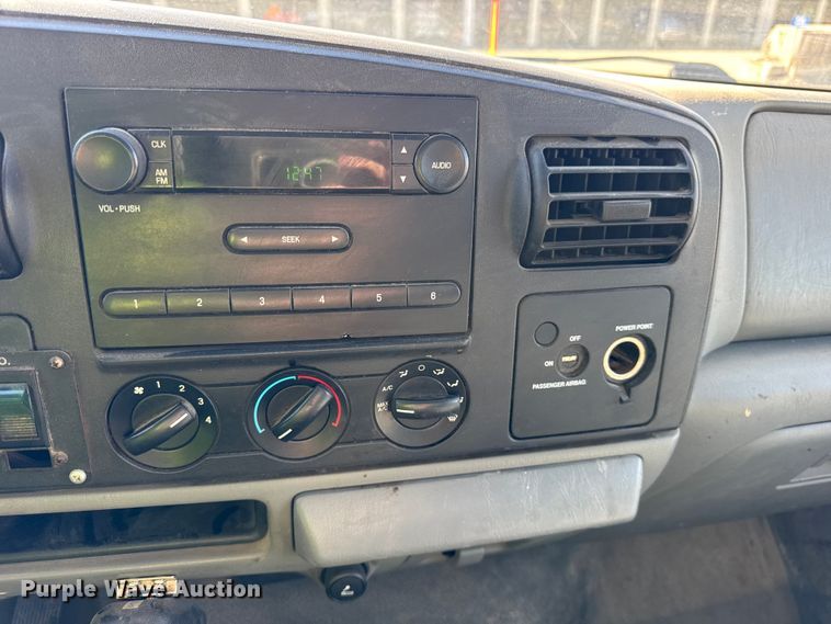 image for item EF2280 2005 Ford F350 Super Duty dump flatbed pickup truck