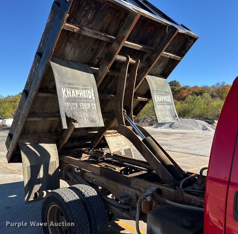 image for item EF2281 2005 Ford F-350 dump flatbed pickup truck