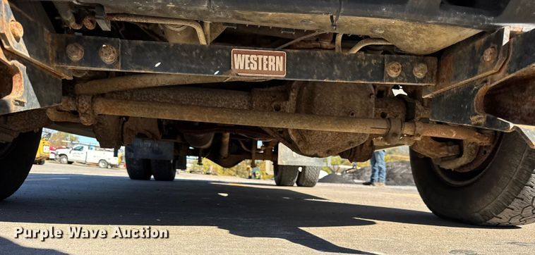 image for item EF2281 2005 Ford F-350 dump flatbed pickup truck