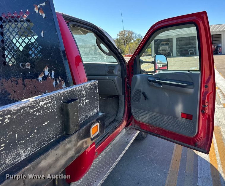 image for item EF2281 2005 Ford F-350 dump flatbed pickup truck