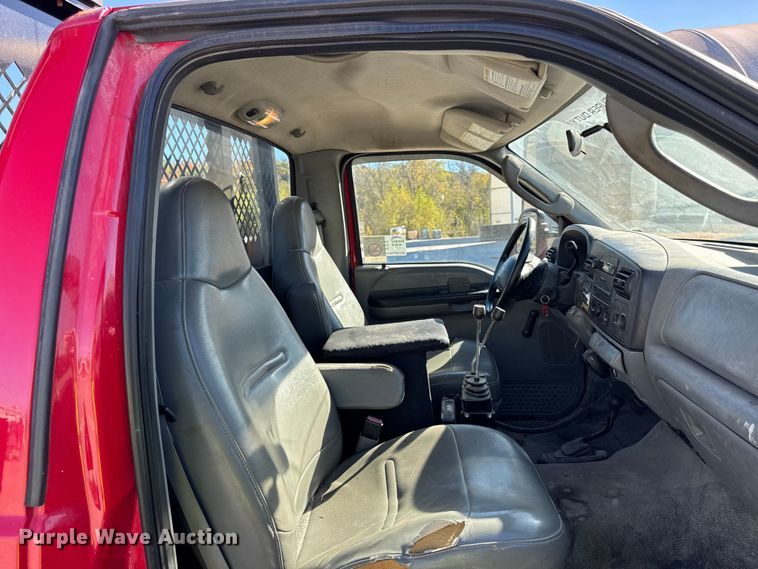 image for item EF2281 2005 Ford F-350 dump flatbed pickup truck