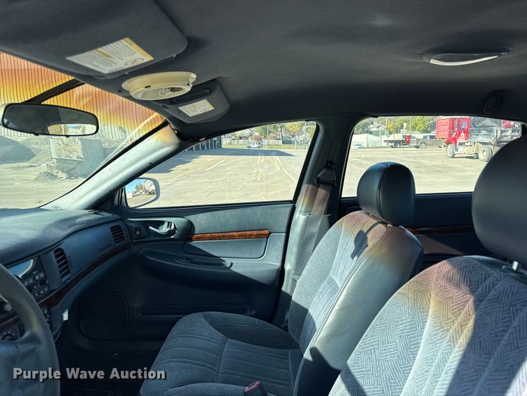 image for item EF2282 2002 Chevrolet Impala 