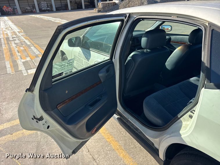 image for item EF2282 2002 Chevrolet Impala 