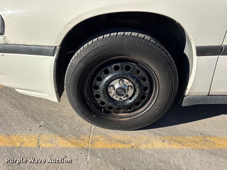 image for item EF2282 2002 Chevrolet Impala 